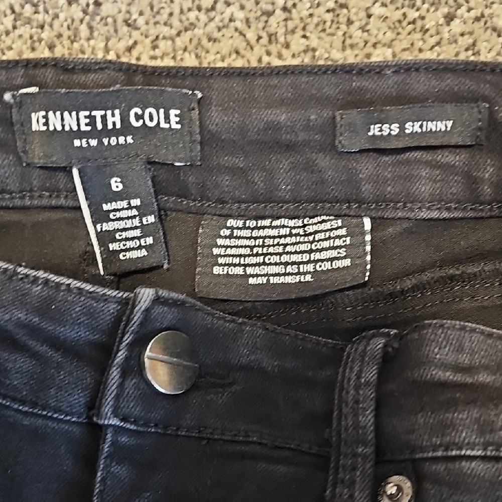 Kenneth Cole Women's Dark Black Skinny Jeans - Picture 5 of 5